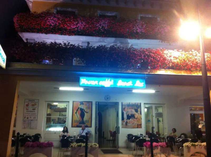 Hotel Al Mare Jesolo 3*,  Italie